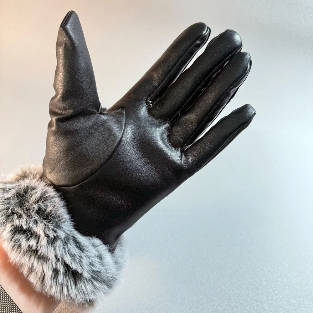 Faux Fur and Vegan Leather Women's Gloves OS